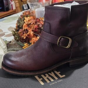 Frye Womens Buckle Leather Boots - Rich Brown